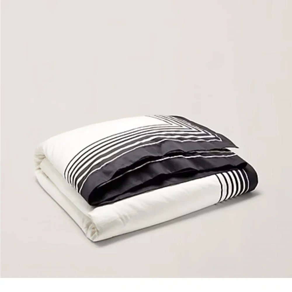 Ralph Lauren Home Modern Penthouse Bedding Collection - Picture 3 of 8